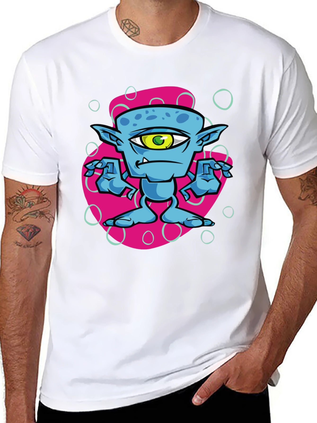 One-Eyed Alien Cartoon Graphic Tee - Black