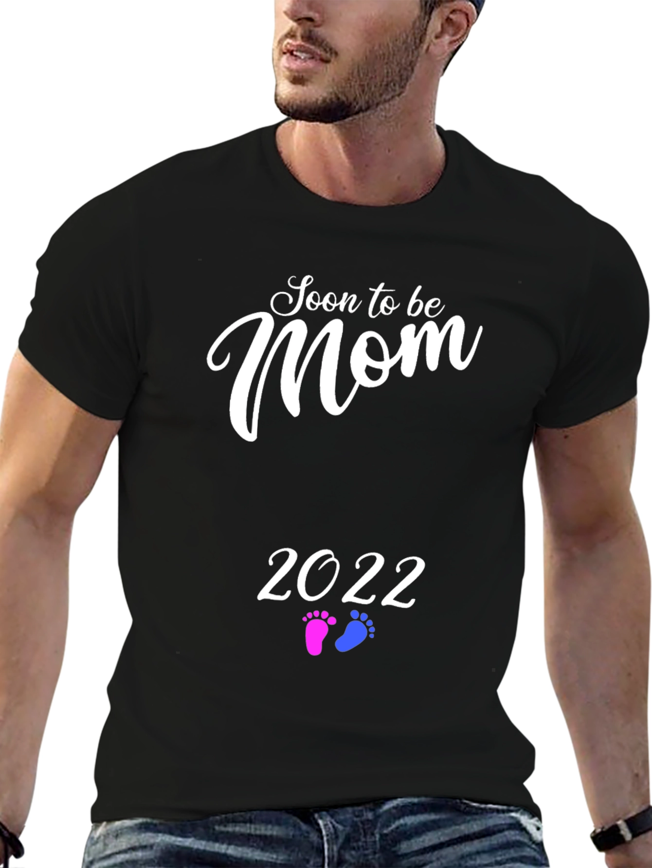 Soon to be Mom 2022 Black T-Shirt