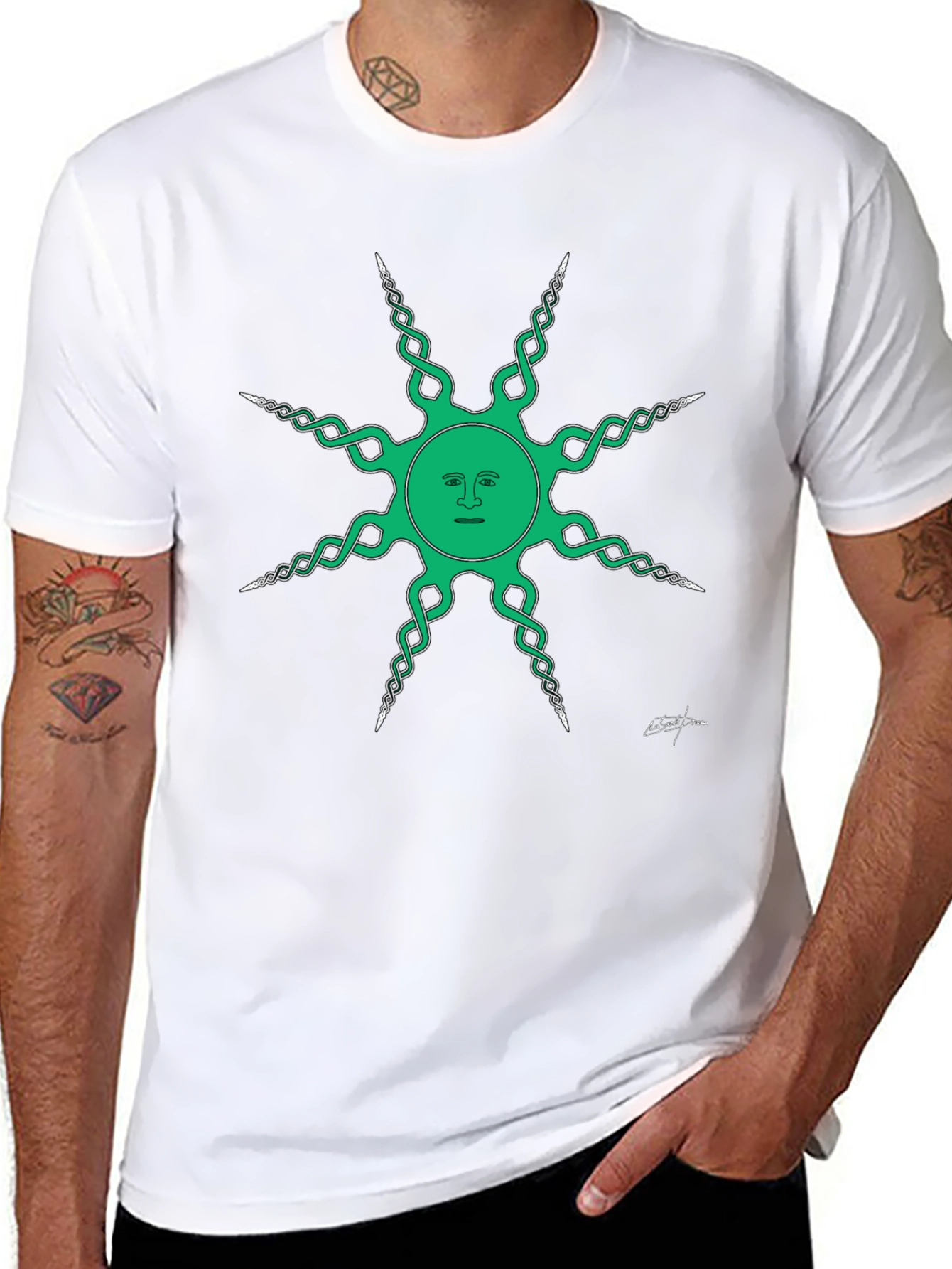 Graphic Tee: Sun with Twisted Rays