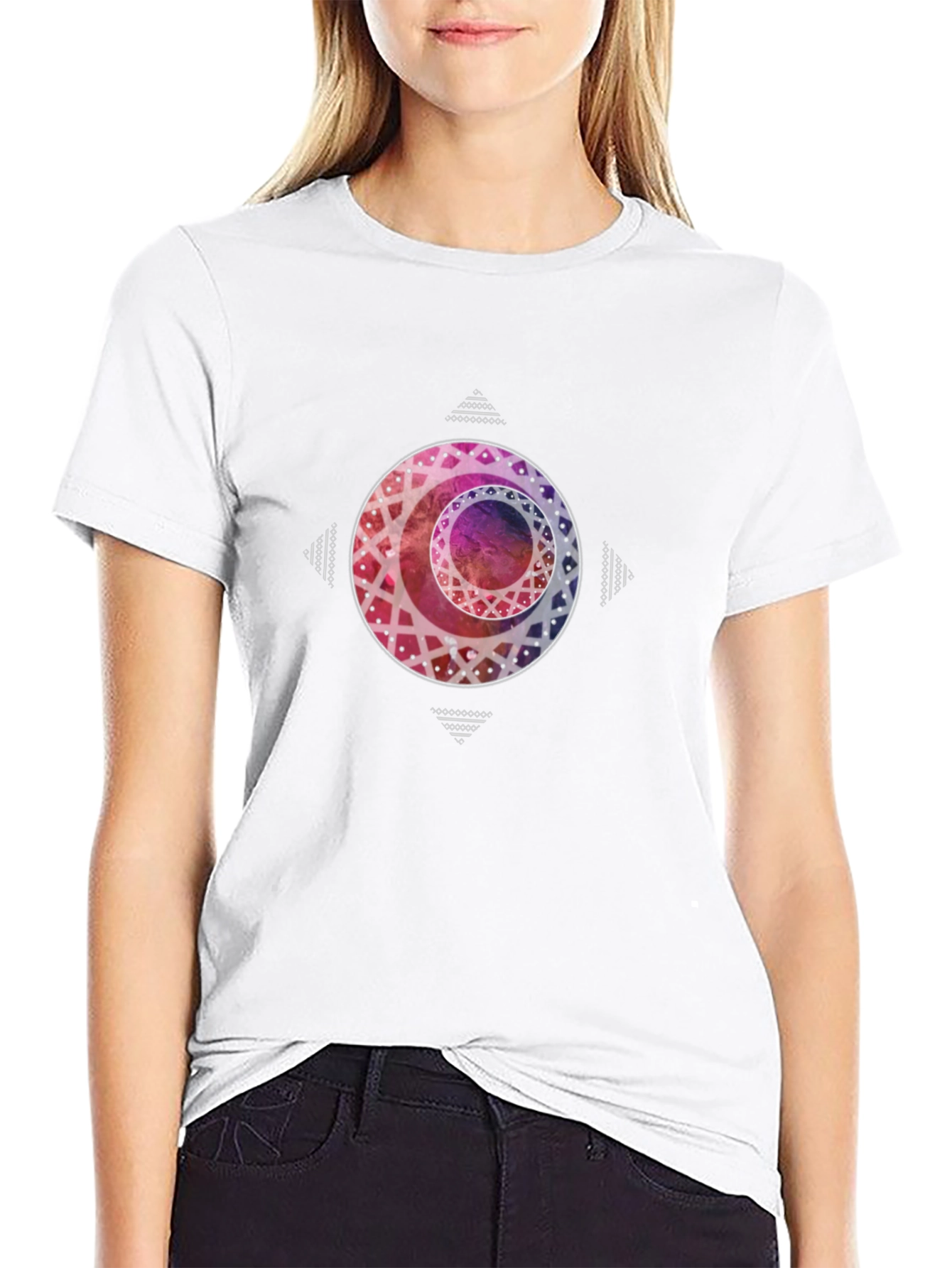 Geometric Circle Graphic Tee - Trendy Casual Wear