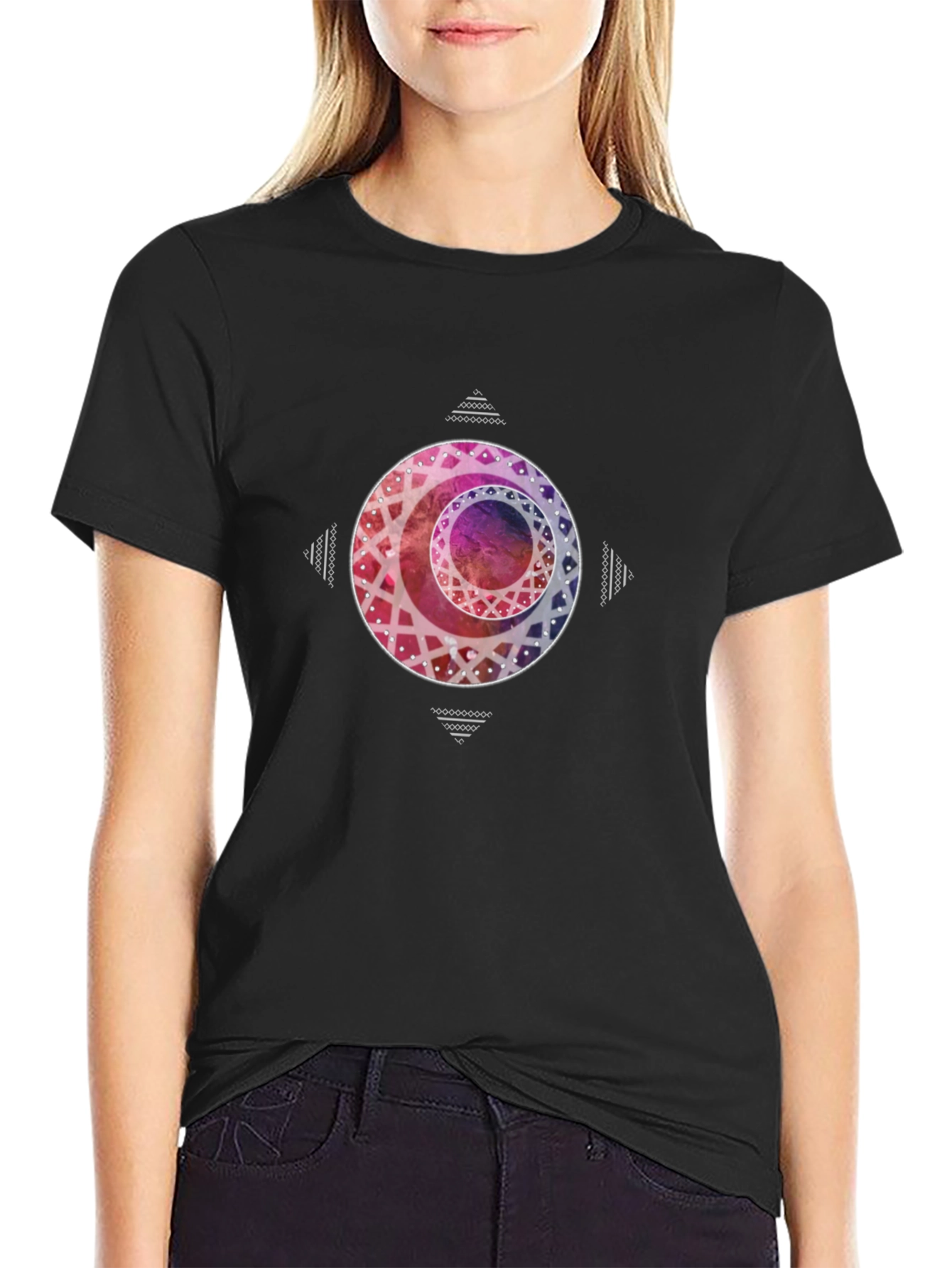 Geometric Circle Graphic Tee - Trendy Casual Wear