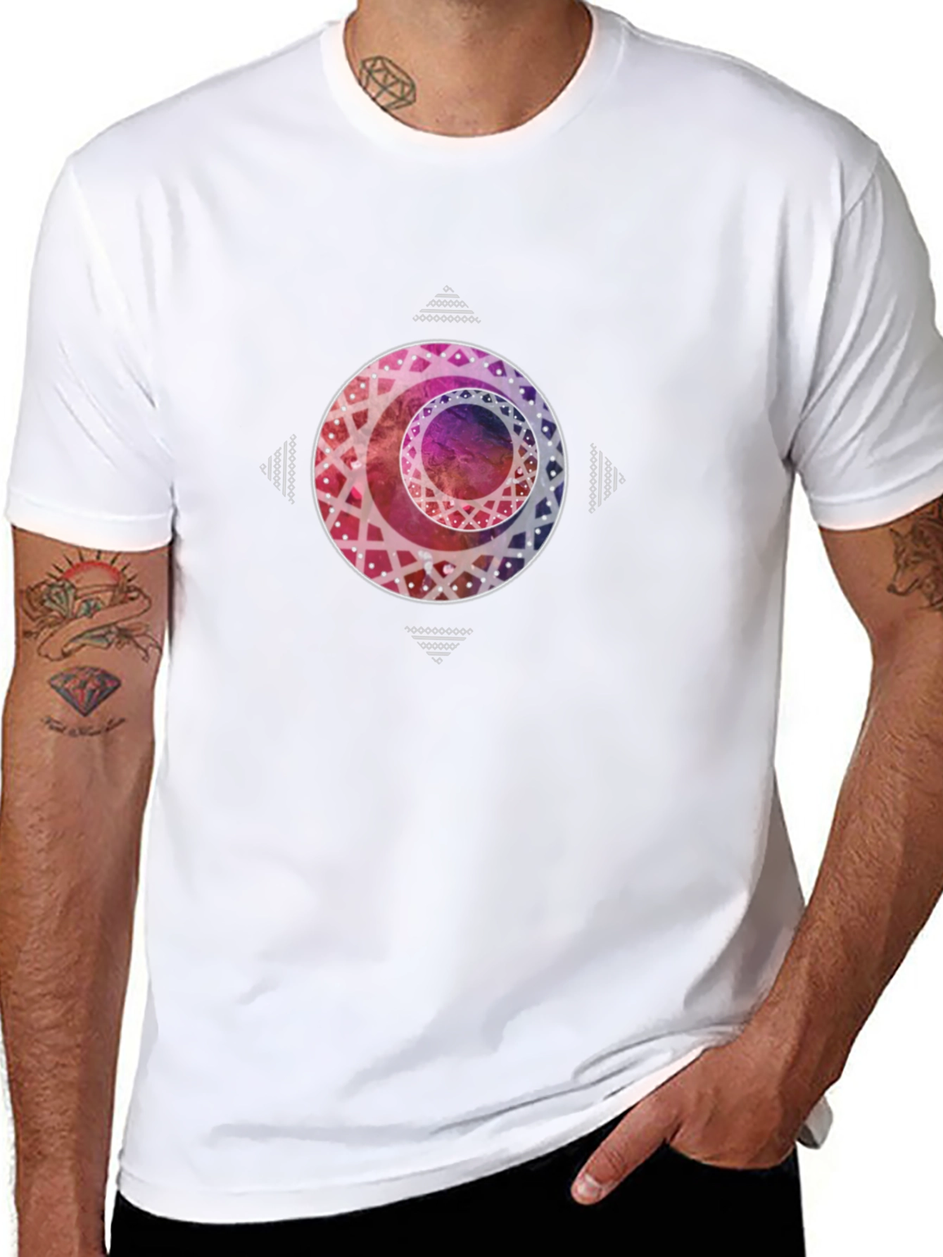 Geometric Circle Graphic Tee - Trendy Casual Wear