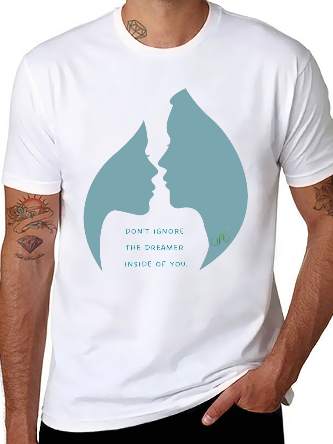 Dreamer Graphic Tee - Stylish Comfort