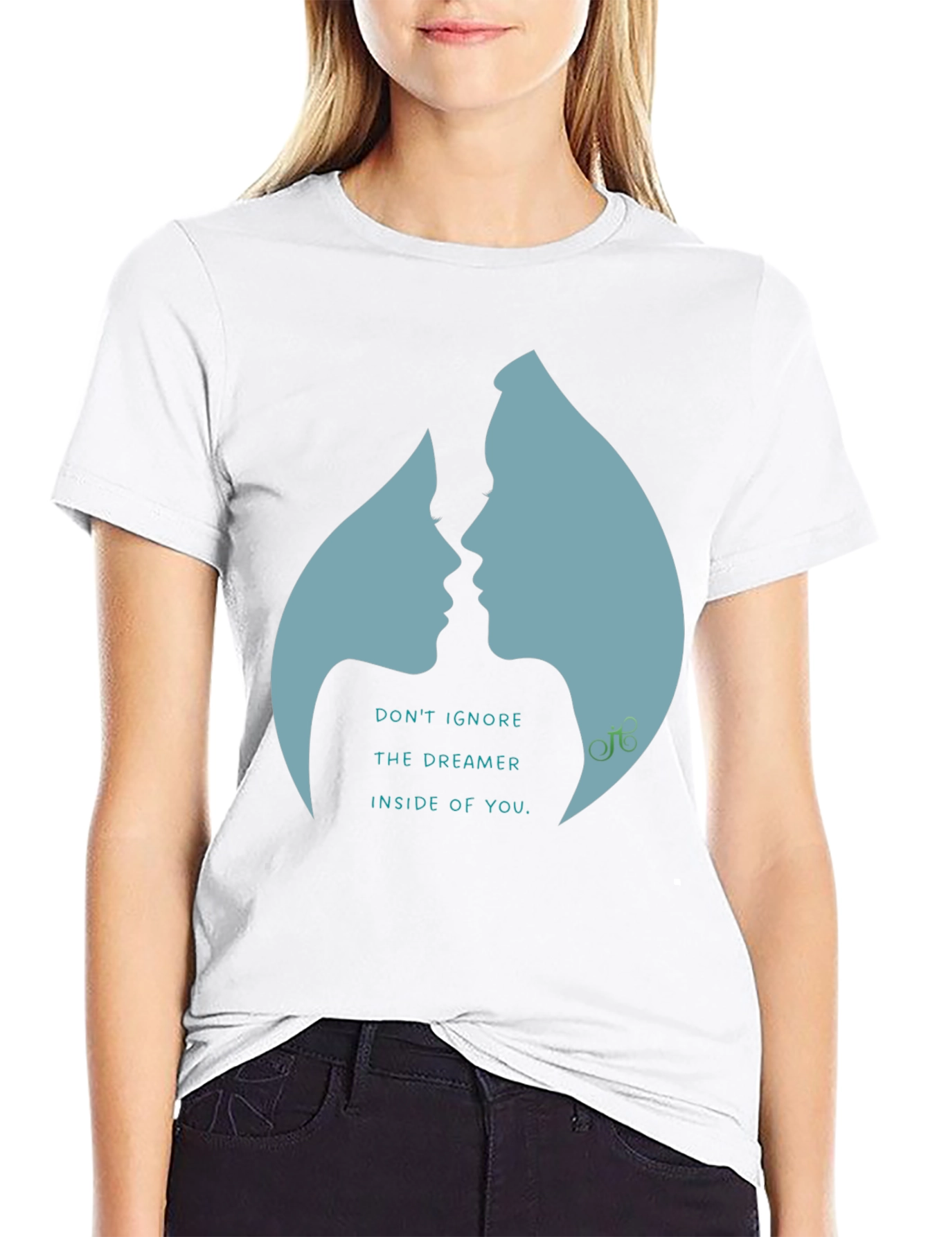 Dreamer Graphic Tee - Stylish Comfort