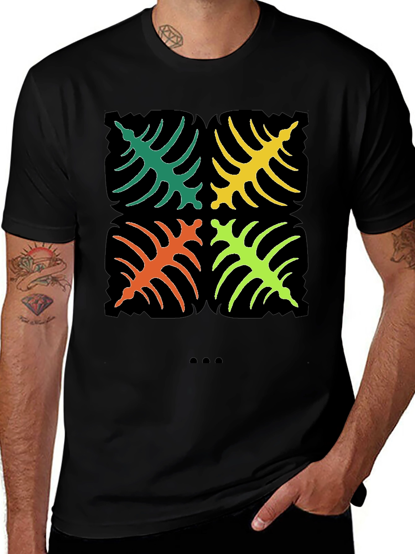 Tropical Leaf Design T-Shirt - Black