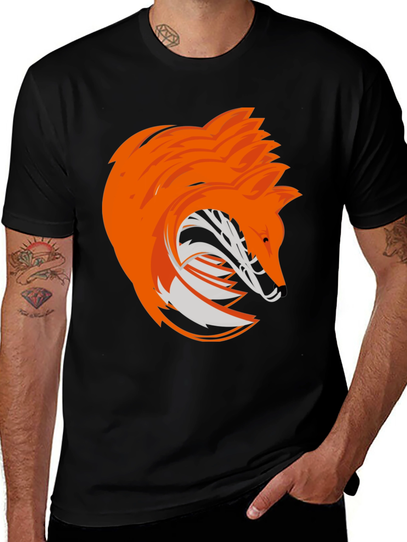 Stylized Fox Graphic Tee - Modern Animal Design
