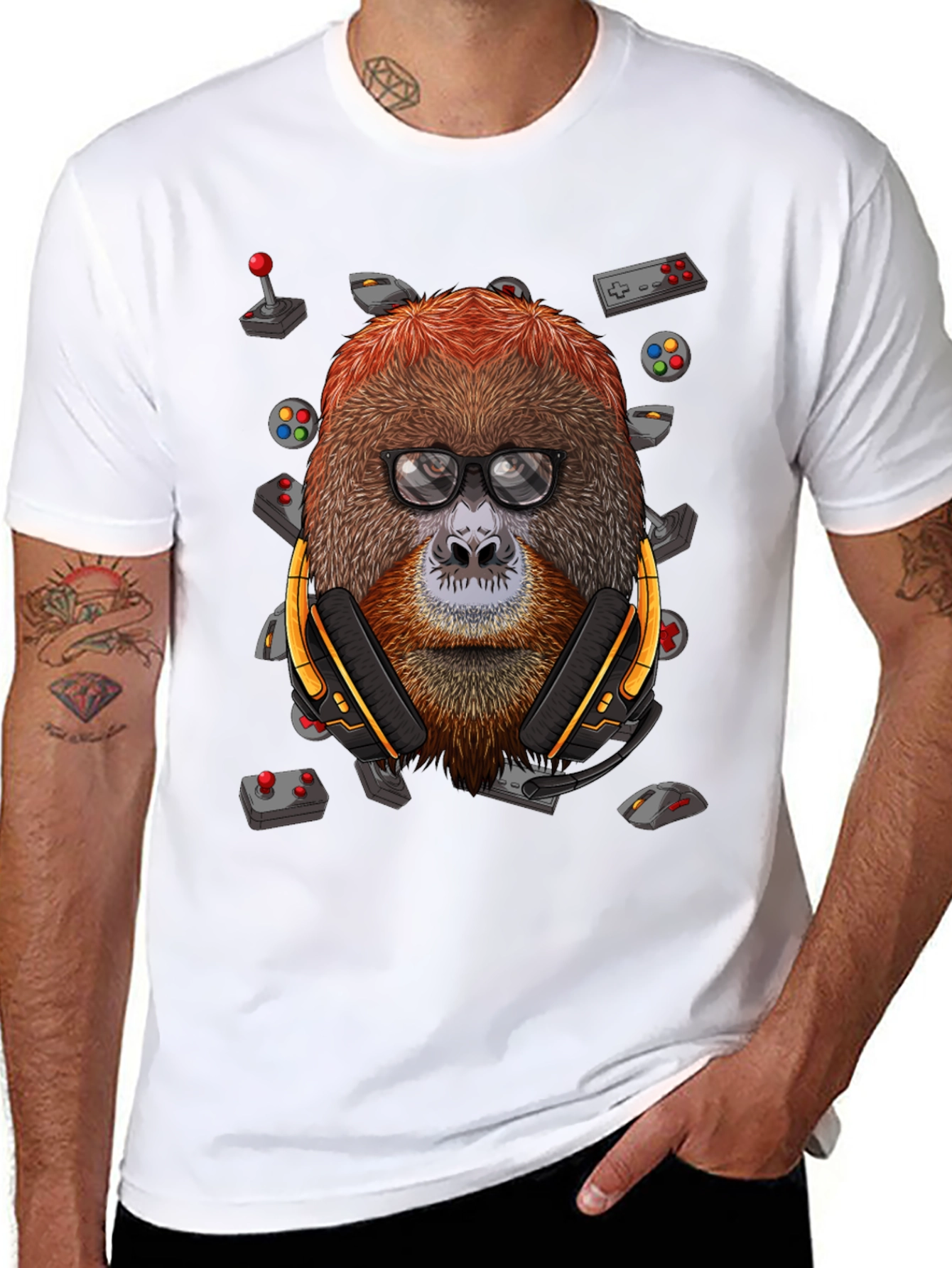 Gamer Orangutan T-Shirt - Geek Chic Design