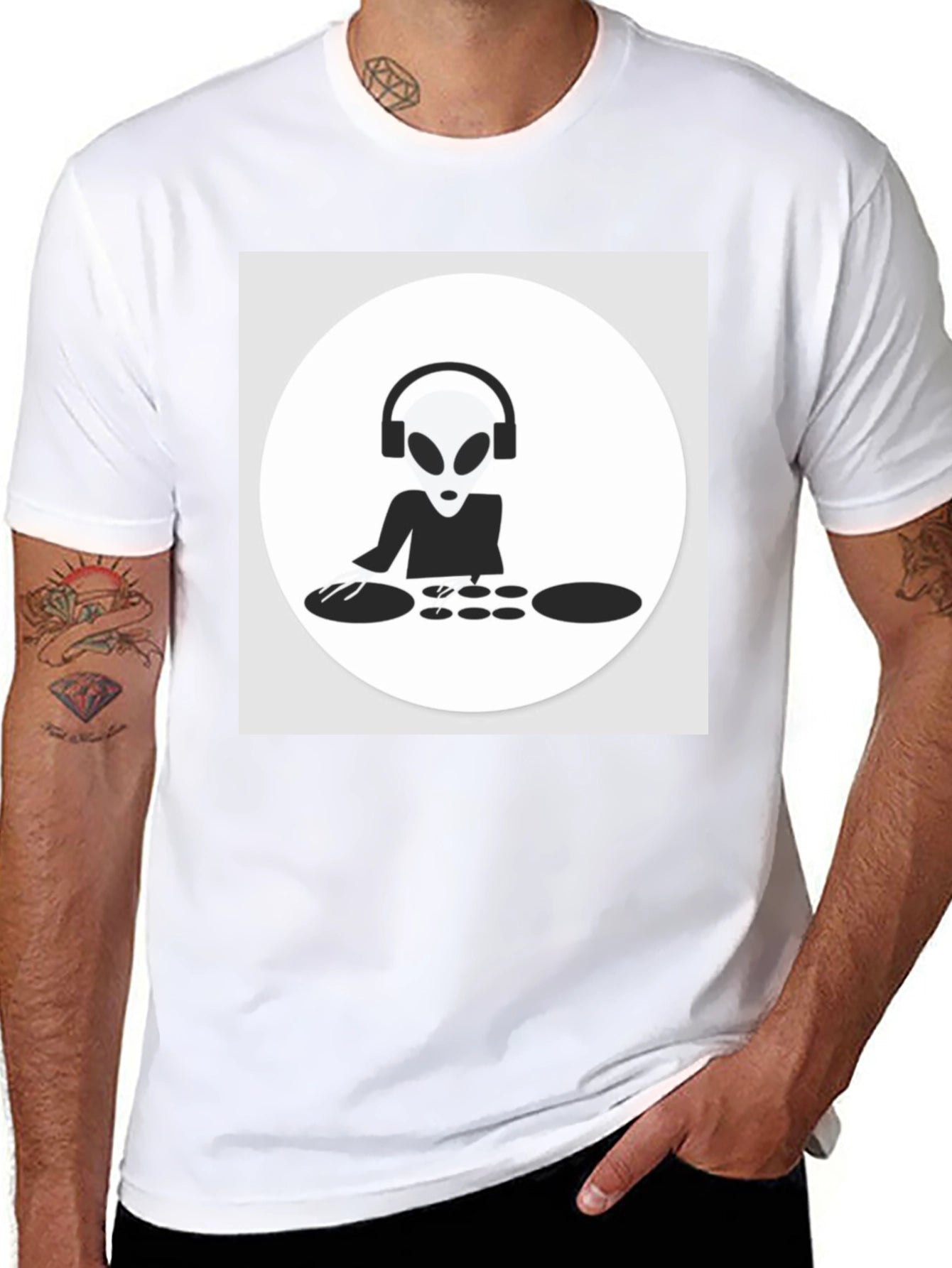 DJ Alien T-Shirt - Black Cotton Graphic Tee
