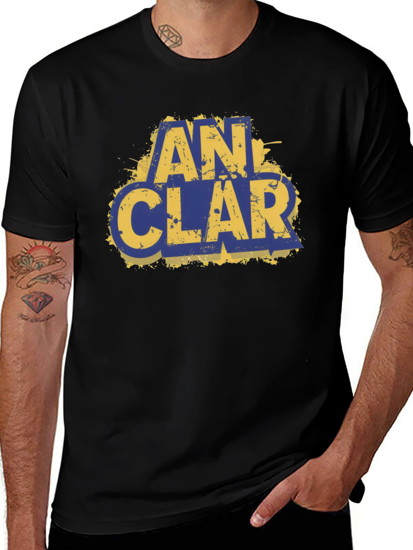 An Clar Graphic Tee - Black