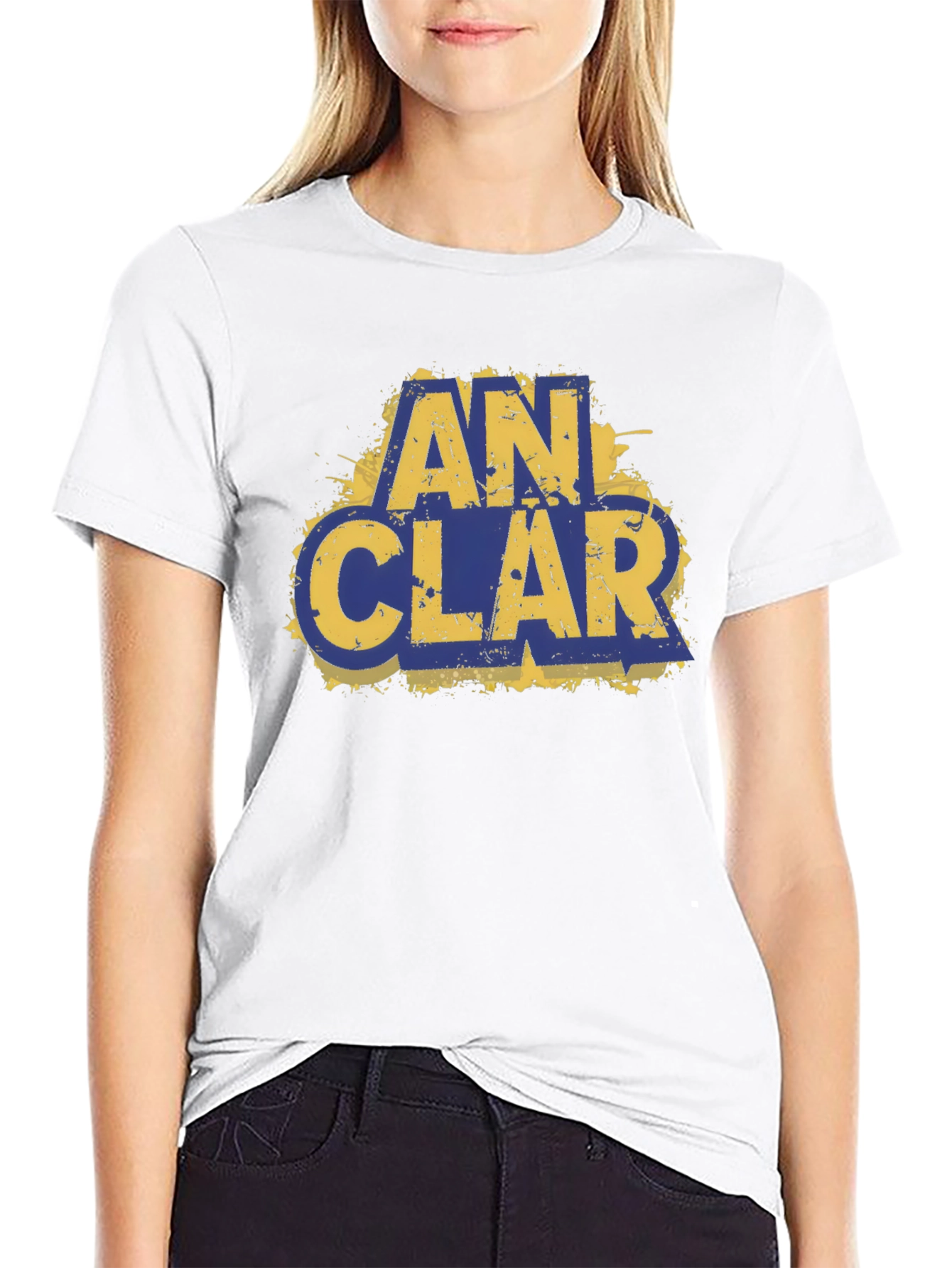 An Clar Graphic Tee - Black