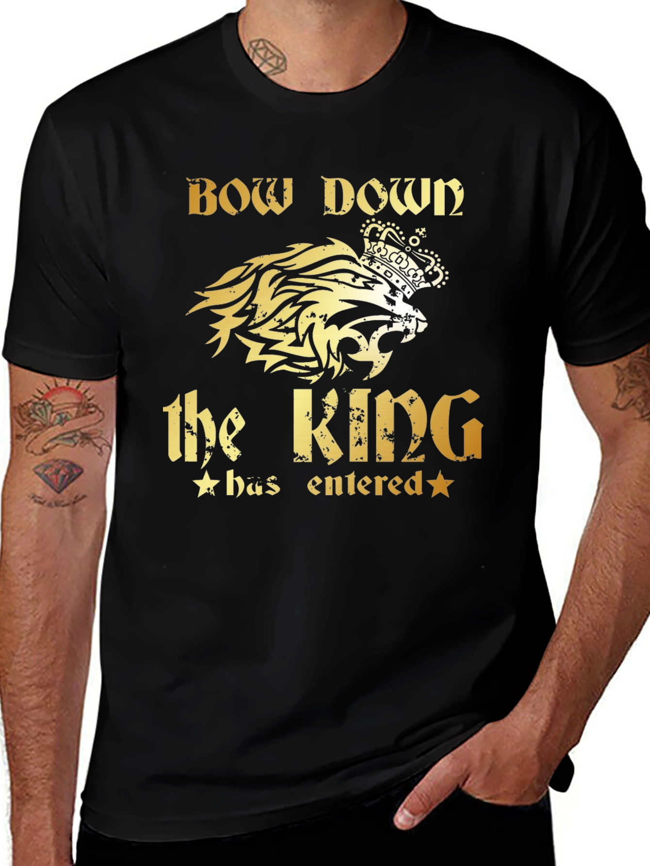 Bow Down the King Graphic Tee