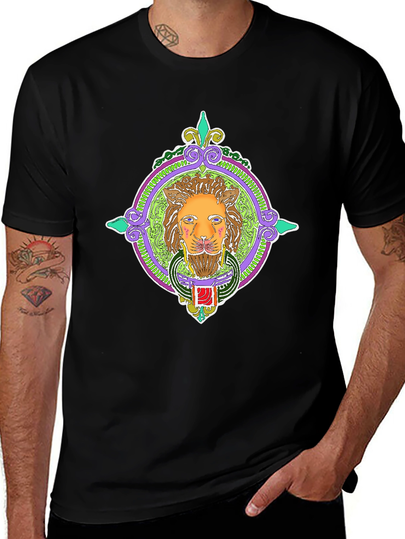 Lion Art Graphic Tee - Unique Design Black T-Shirt