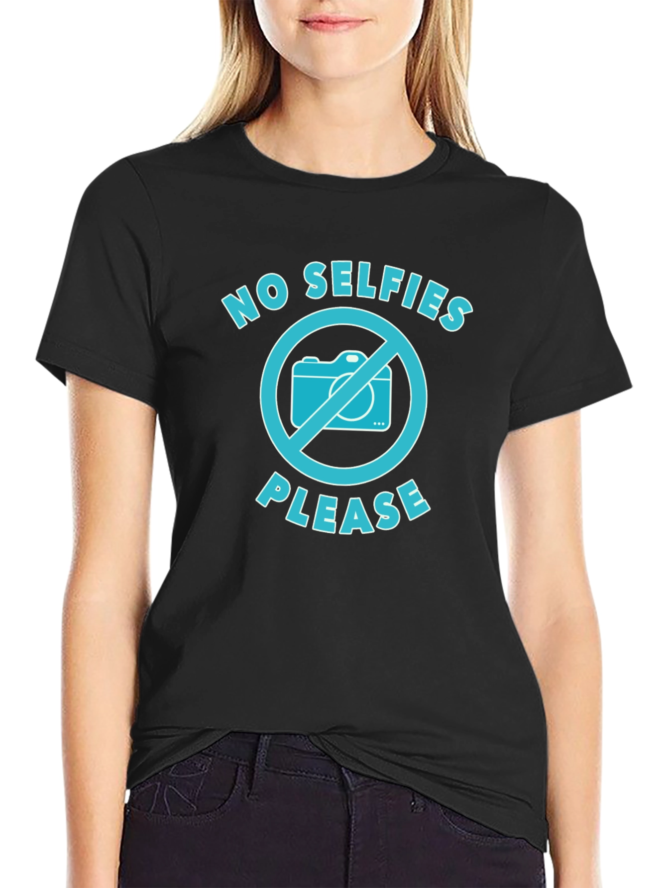 No Selfies Please Graphic T-Shirt - Black