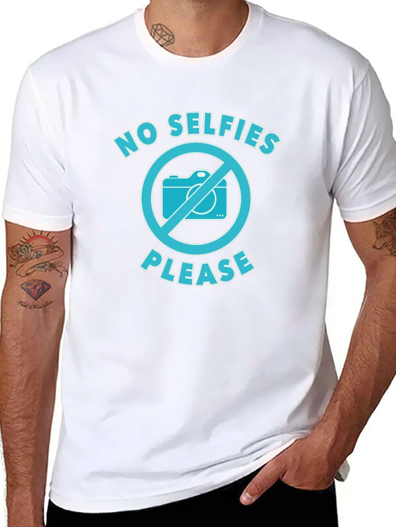 No Selfies Please Graphic T-Shirt - Black