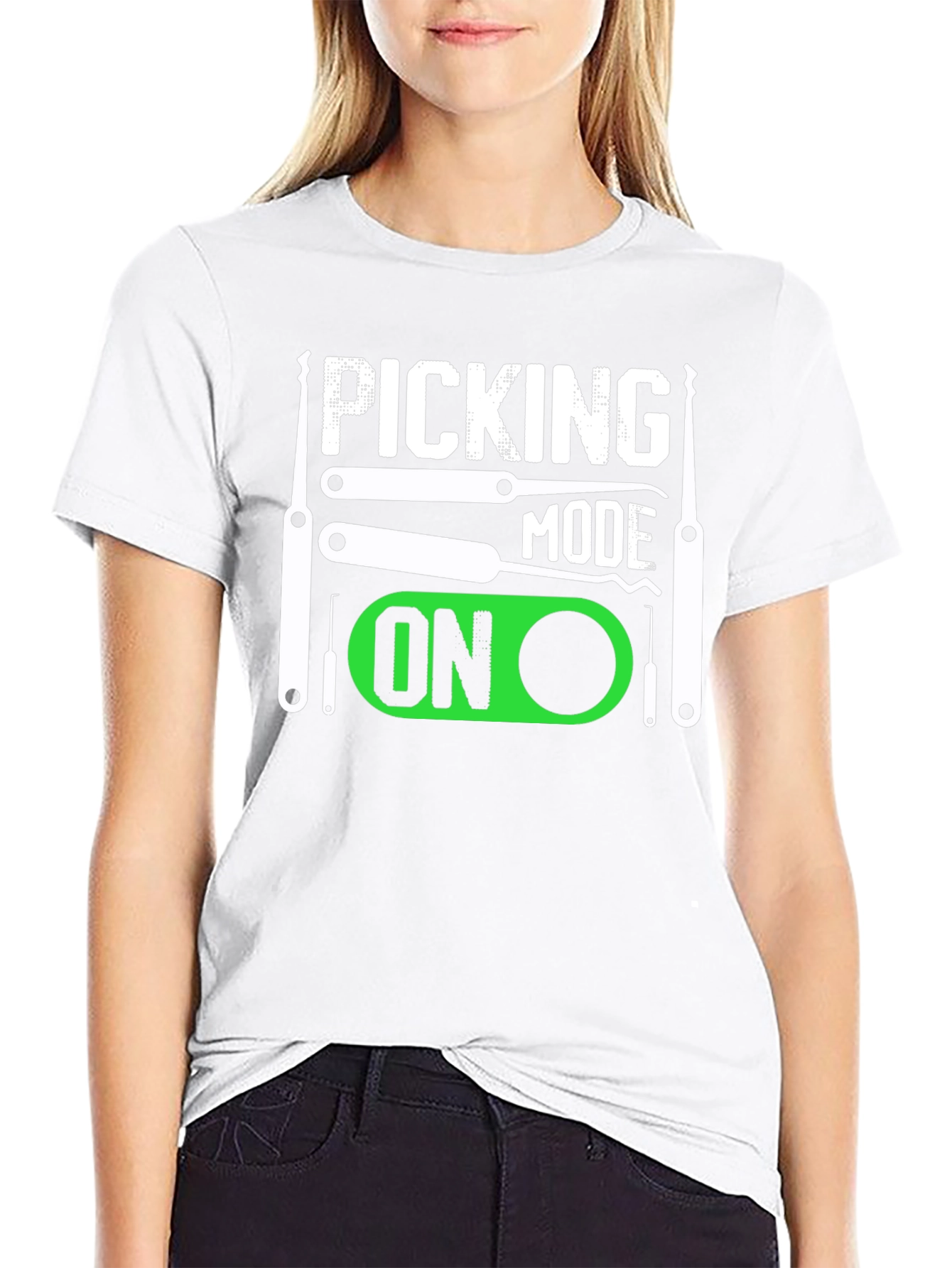 Picking Mode On Graphic T-Shirt