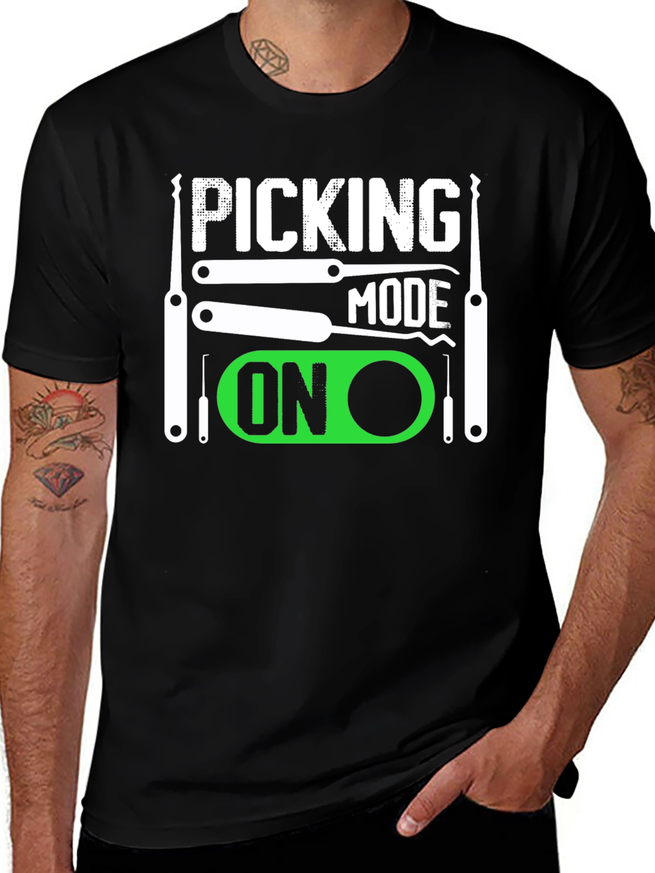 Picking Mode On Graphic T-Shirt