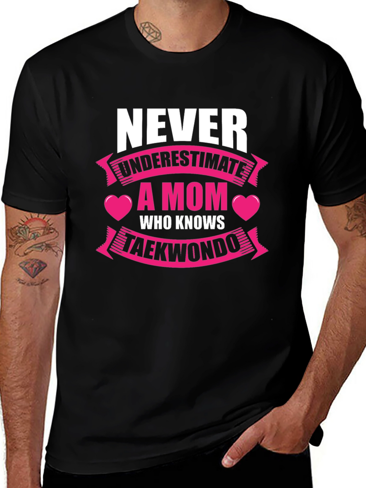 Never Underestimate a Mom Who Knows Taekwondo T-Shirt