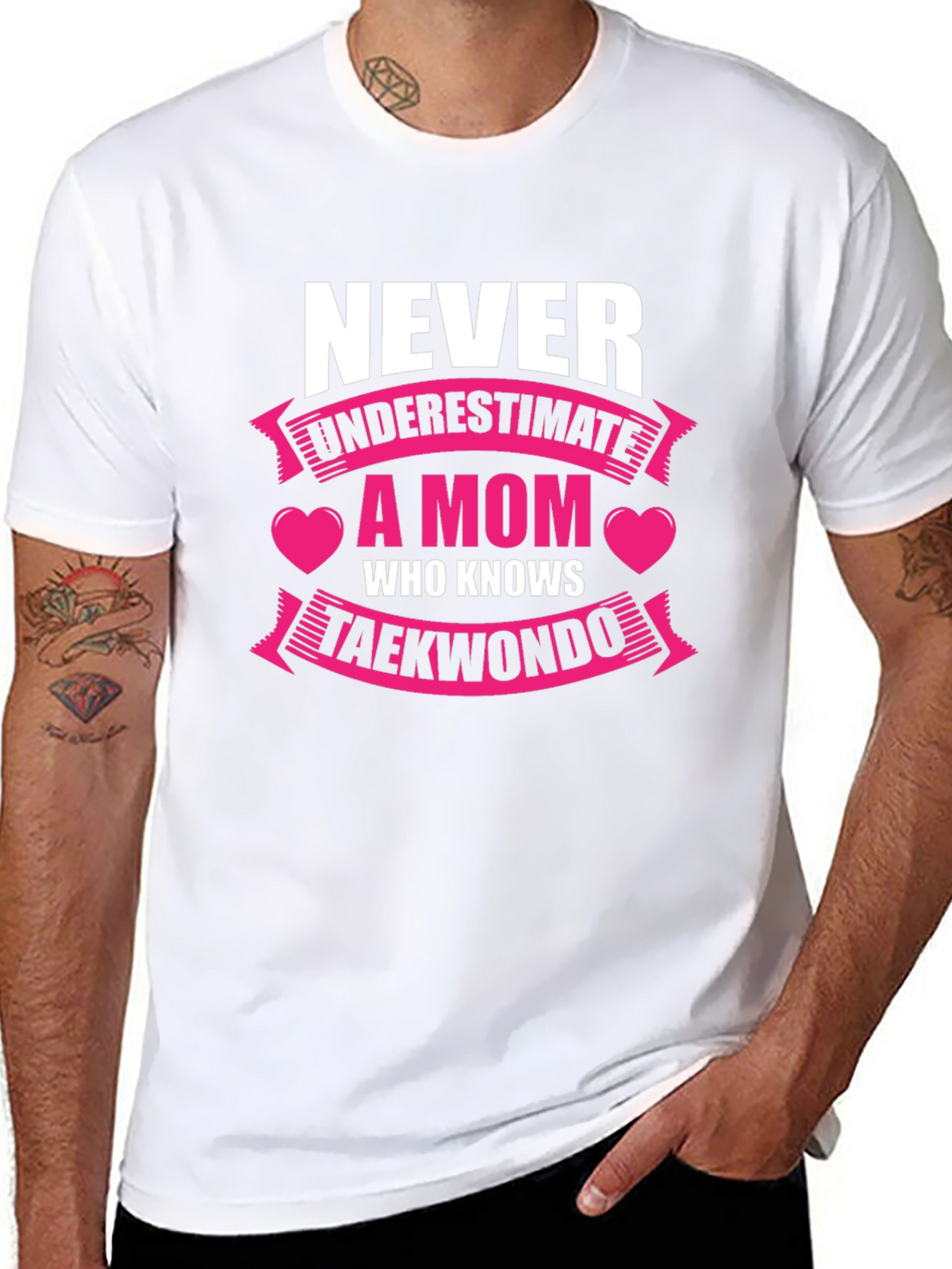 Never Underestimate a Mom Who Knows Taekwondo T-Shirt