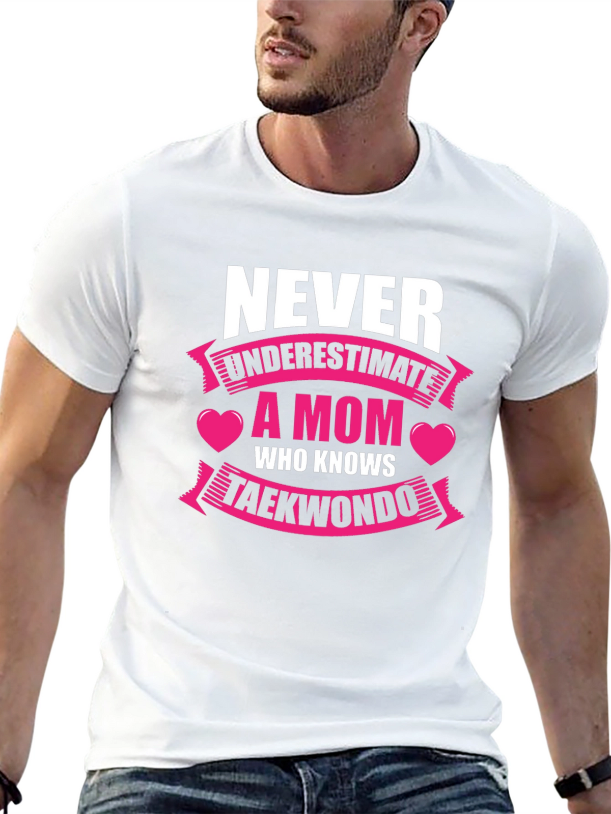Never Underestimate a Mom Who Knows Taekwondo T-Shirt
