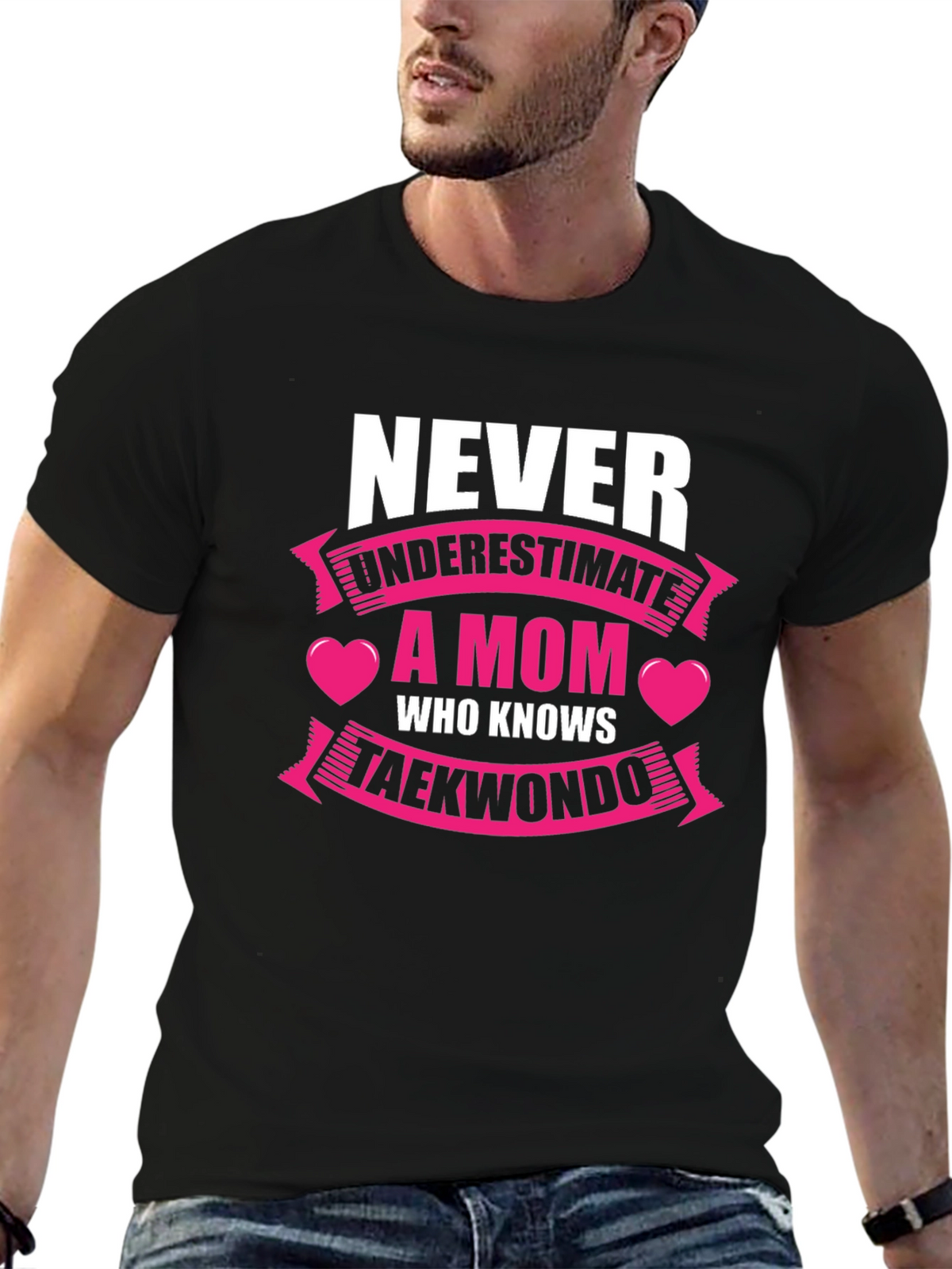Never Underestimate a Mom Who Knows Taekwondo T-Shirt