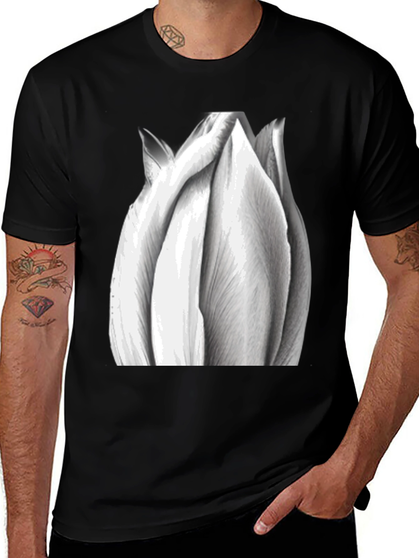 Monochrome Tulip Graphic Tee - Stylish Black T-Shirt