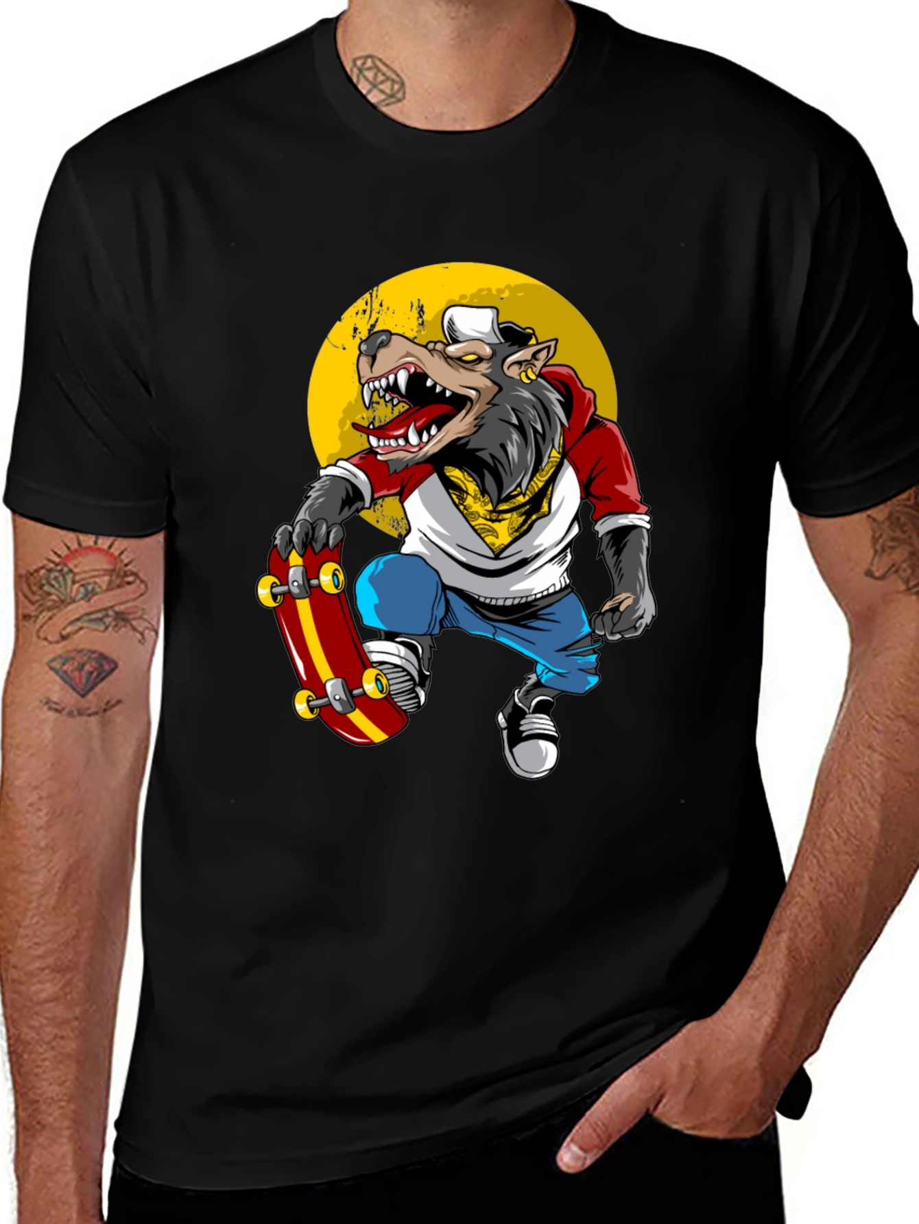 Wolf Skater Graphic Tee - Trendy Streetwear T-Shirt