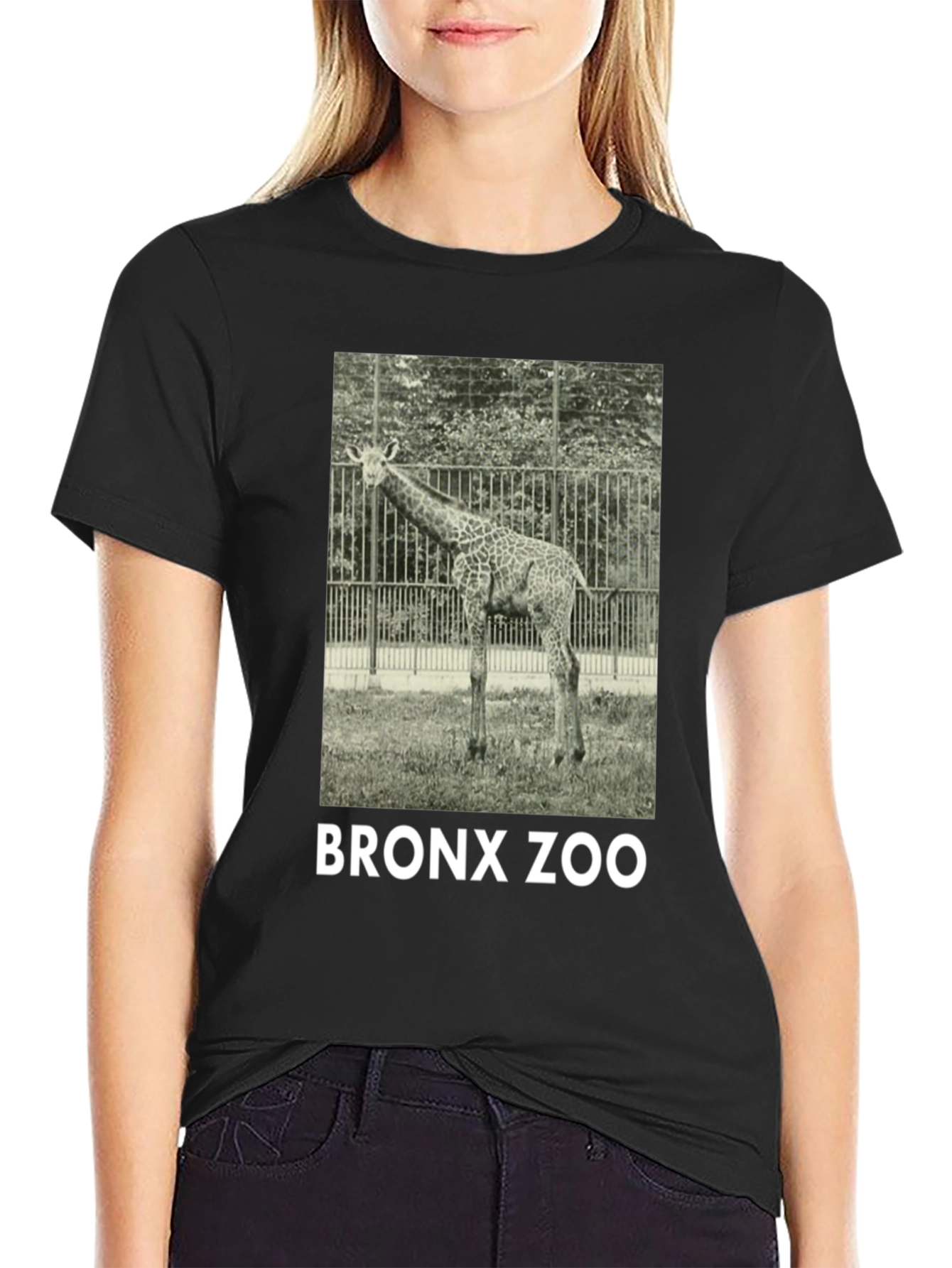 Bronx Zoo Giraffe Graphic Tee - Black