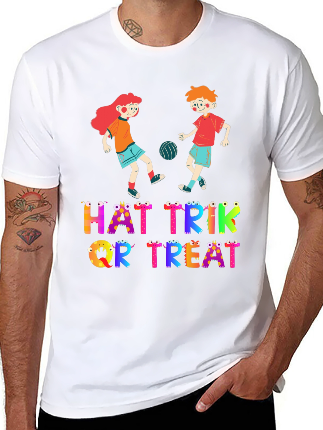 Halloween Hat Trik or Treat Crew Neck T-Shirt