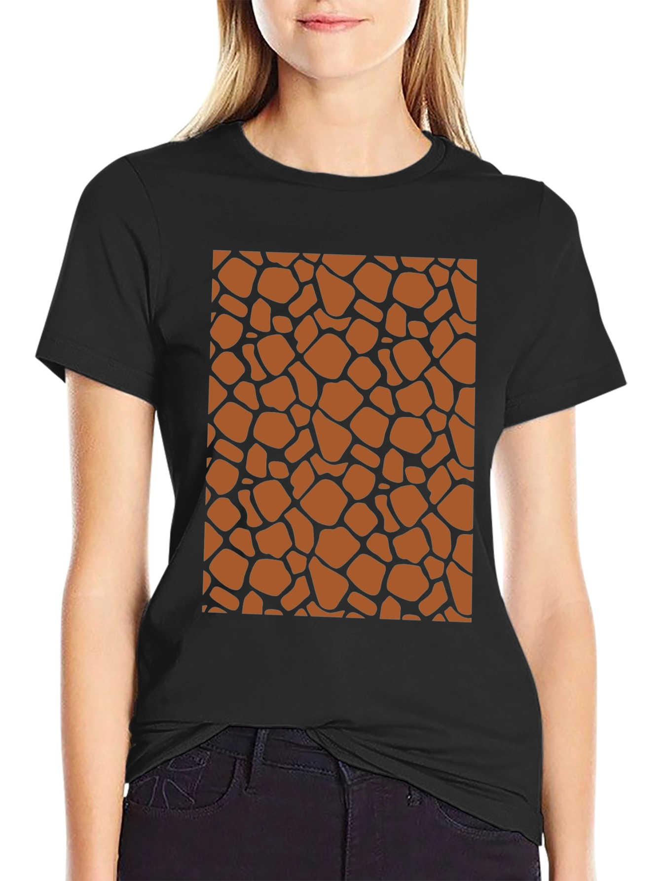 Giraffe Print Tee - Stylish Animal Pattern T-Shirt