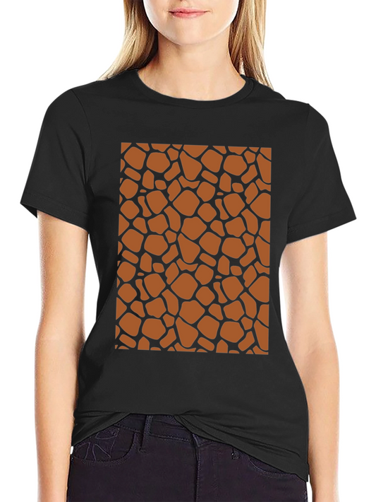 Giraffe Print Tee - Stylish Animal Pattern T-Shirt