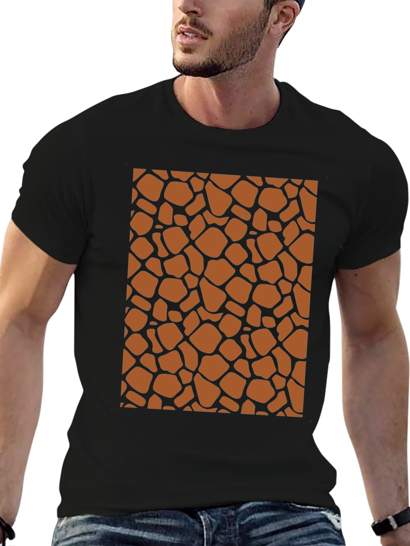 Giraffe Print Tee - Stylish Animal Pattern T-Shirt