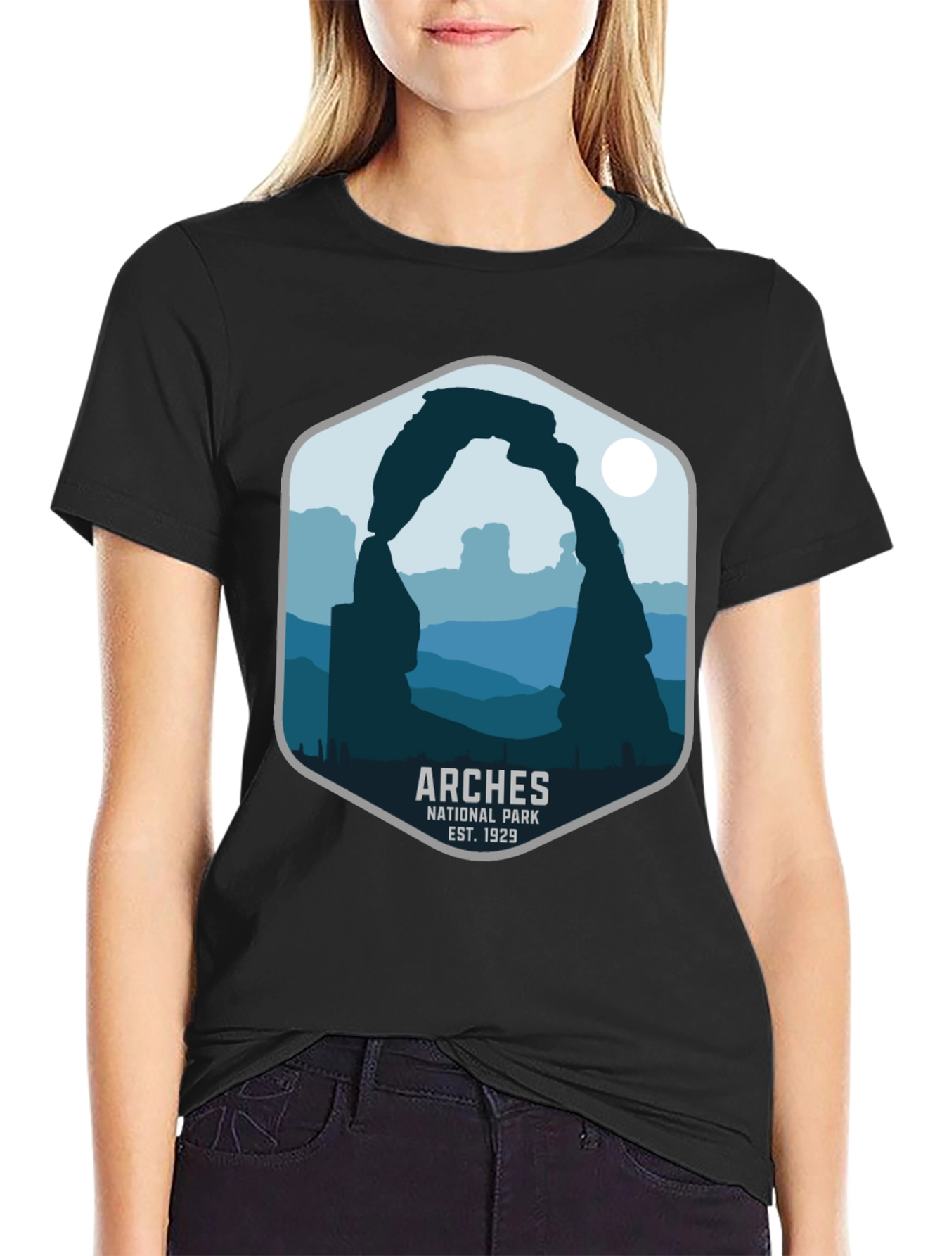Arches National Park T-Shirt - Retro Graphic Tee