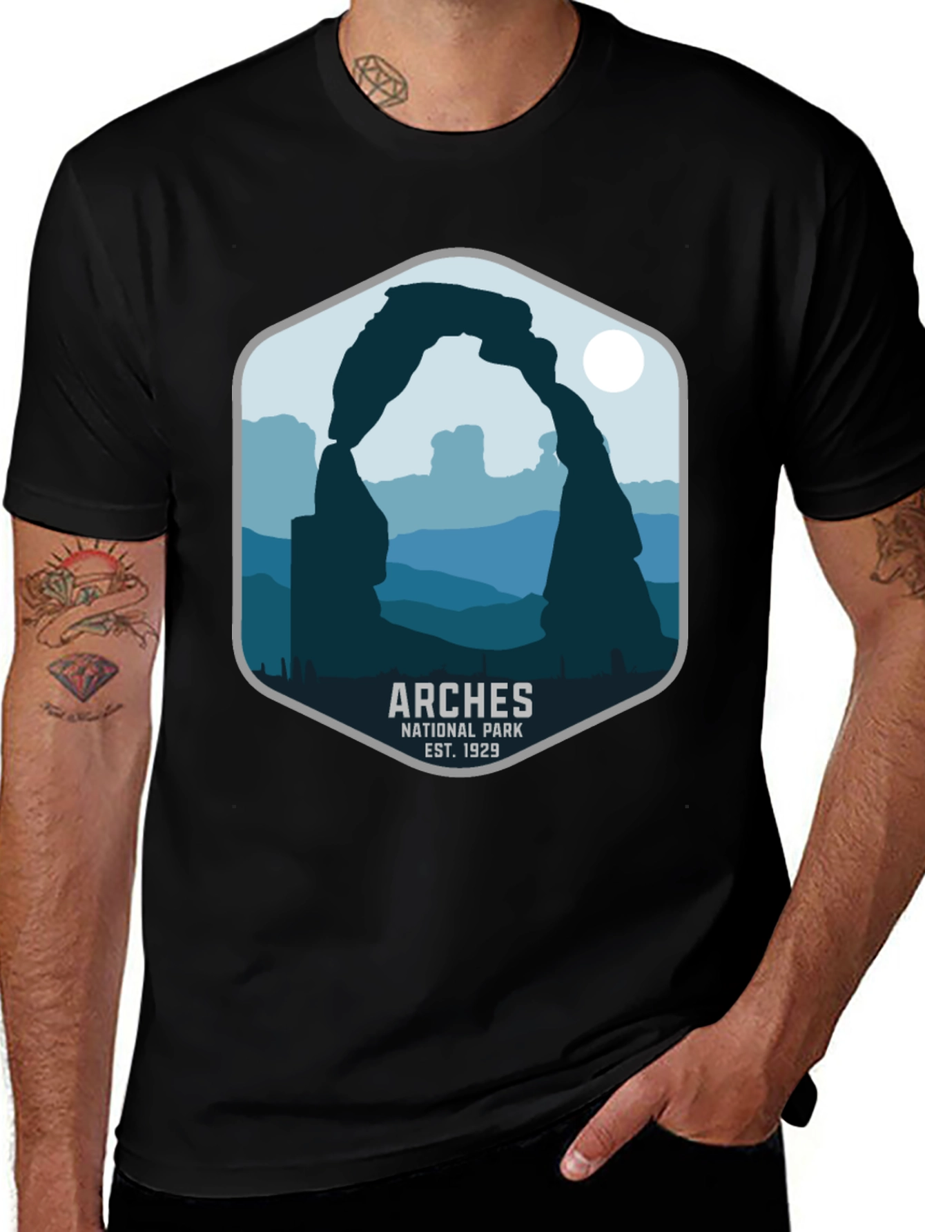 Arches National Park T-Shirt - Retro Graphic Tee