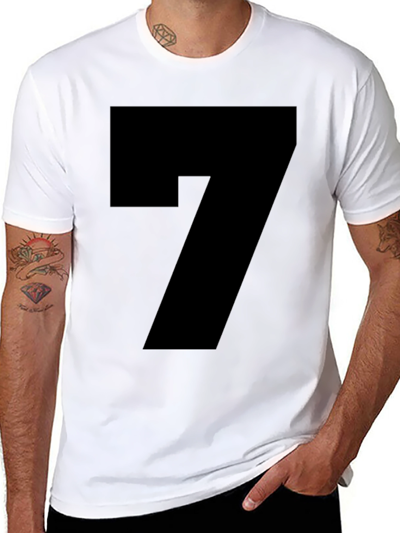 Bold Number 7 Graphic Tee - Modern Black T-Shirt